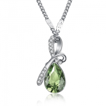 N040 Naszyjnik srebrny z j.zielonym kryształem